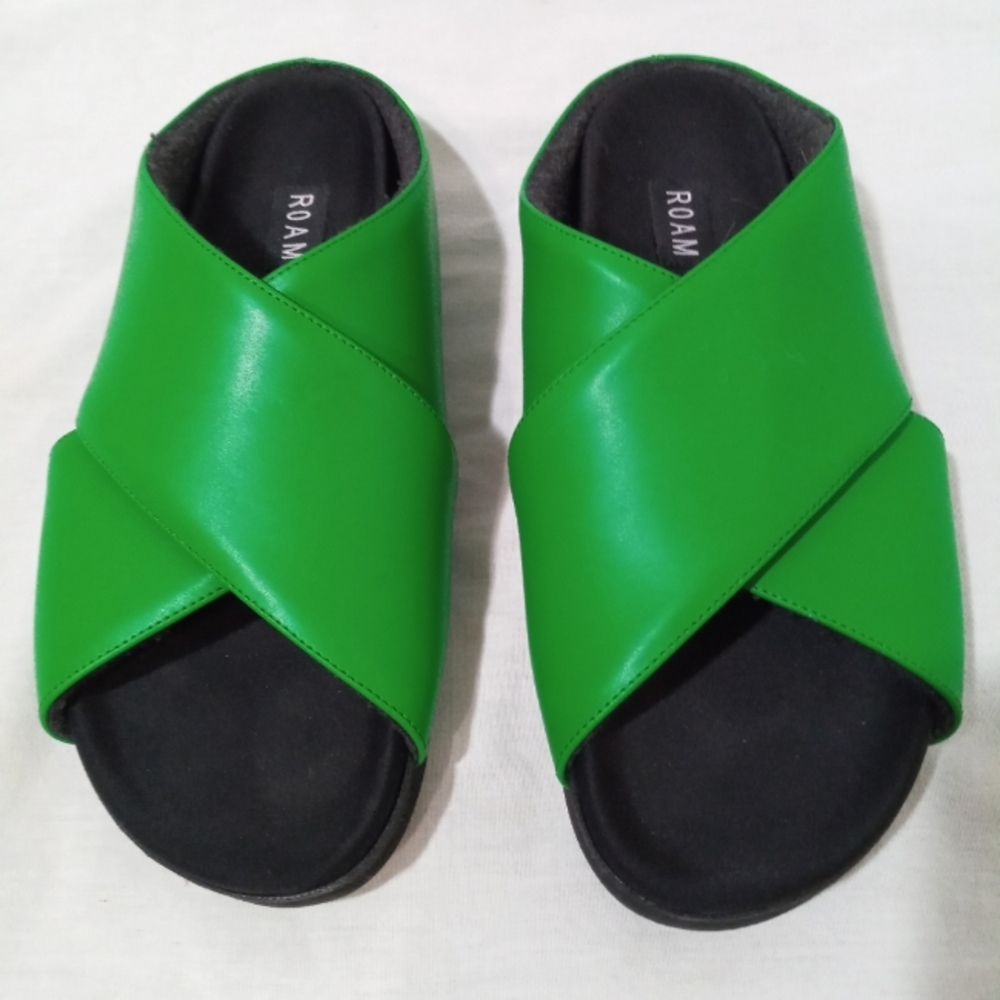 Roam Green Slide Sandals